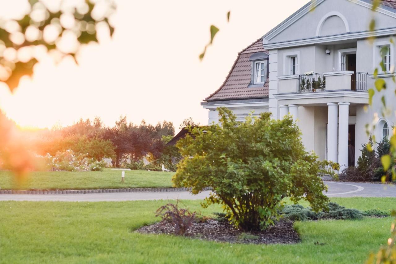 Eco Nieborow Hotel Exterior photo